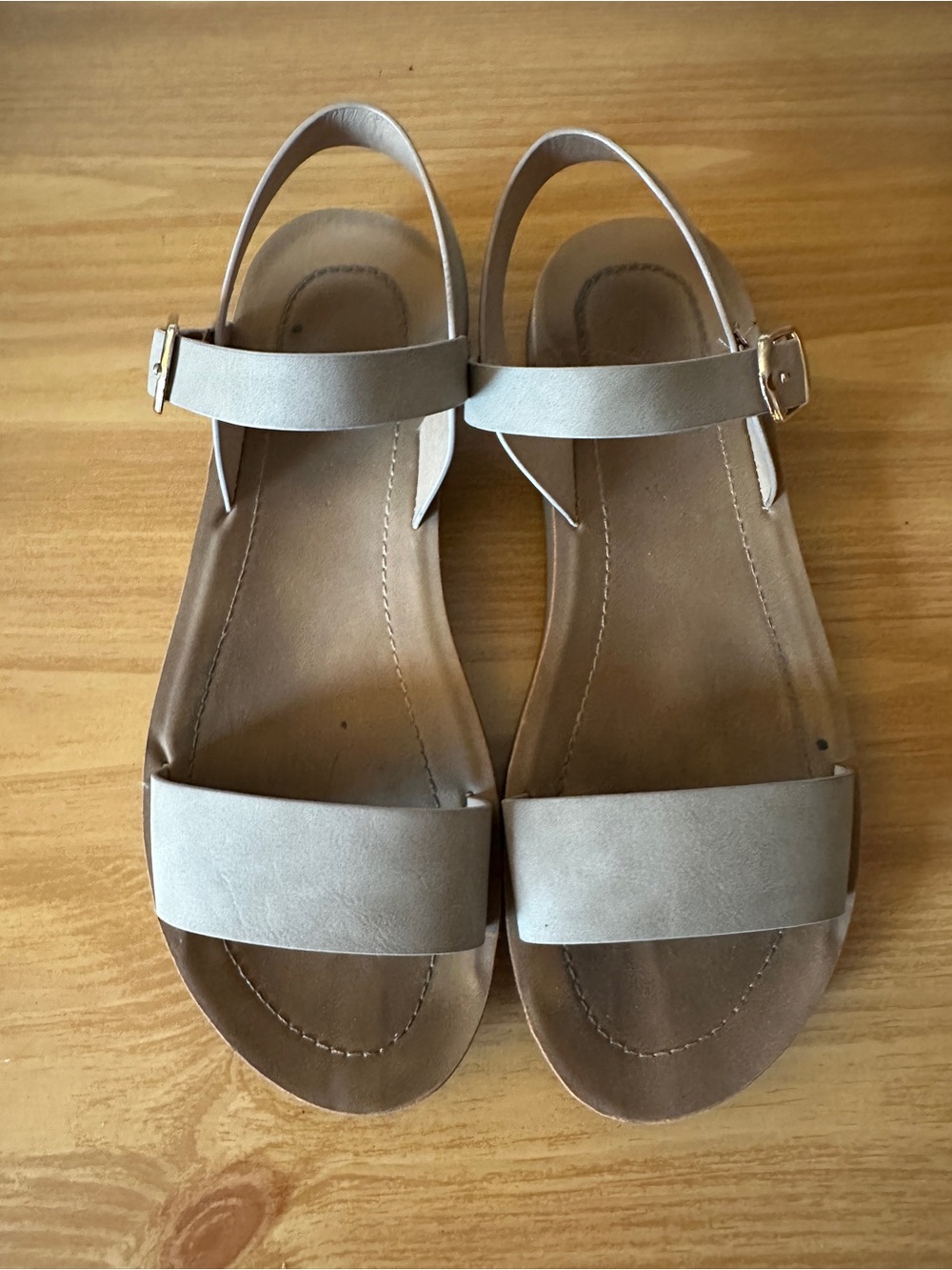 Classic Women's Ankle-Strap Sandals in Light Taupe
